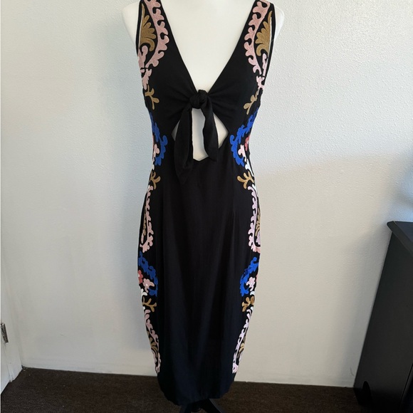 Cleobella Edenia Embroidered Midi Tied Front Dress- Small - Picture 3 of 10